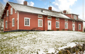 4 Bedroom Lovely Apartment In Orrefors, Orrefors